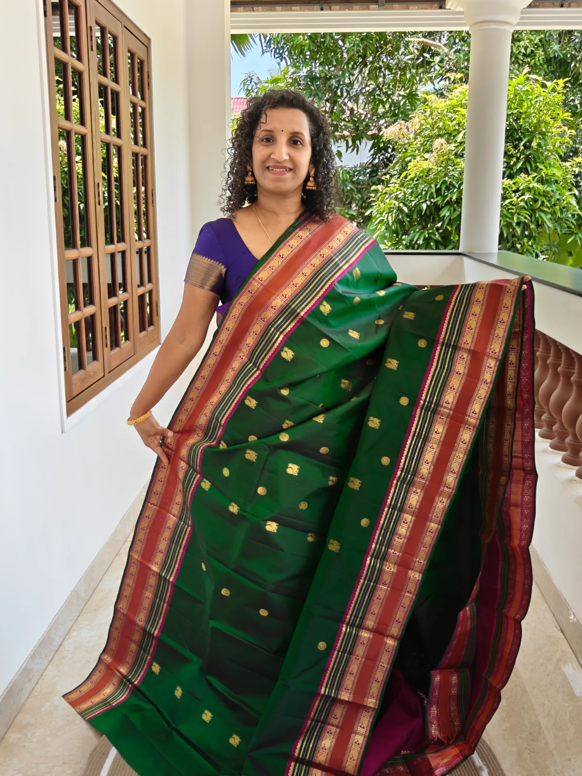 Vintage Bottle Green And Pink Kanchipuram Pure Silk Saree With Gap Border Pks027 1